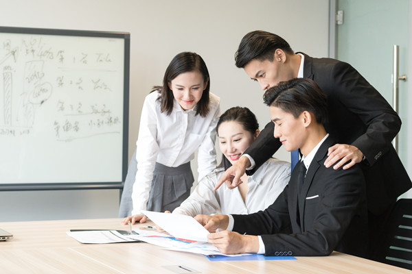 人才梯隊(duì)建設(shè)：培養(yǎng)儲(chǔ)備，確保企業(yè)持續(xù)發(fā)展