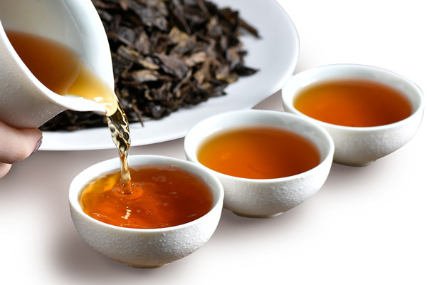 在多元化市場(chǎng)環(huán)境下，品牌如何保持一致性并突出特色？