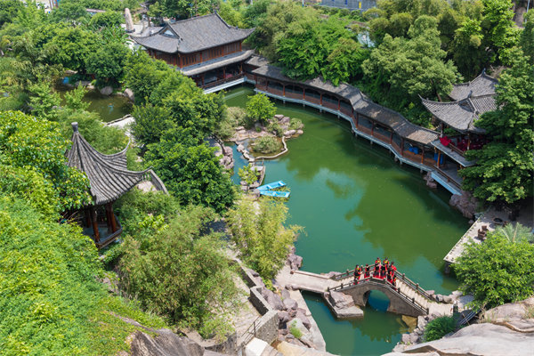 溫州戰(zhàn)略咨詢公司可以提供哪些有效的商業(yè)模式創(chuàng)新方案？