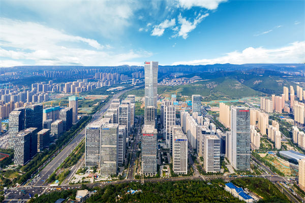 企業(yè)管理難題頻出，濟南管理咨詢?nèi)绾尉珳势凭帜鎰菰鲩L？