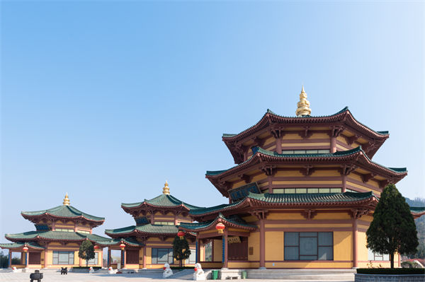 煙臺企業(yè)戰(zhàn)略模糊難落地？戰(zhàn)略咨詢公司如何精準錨定增長賽道？
