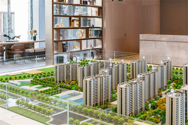 買房爛尾法院判退房退款不還房貸，關(guān)聯(lián)企業(yè)戰(zhàn)略啟示