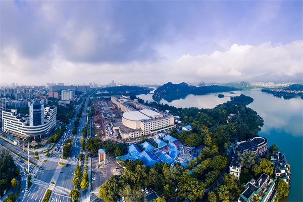 企業(yè)陷戰(zhàn)略迷茫難尋增長(zhǎng)路，肇慶戰(zhàn)略咨詢(xún)公司能指明方向嗎？